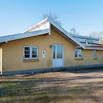 4 Star Holiday Home In Borkop Hébergement de vacances *