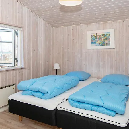 10 Person In B Rkop Holiday home Egeskov (Syddanmark)