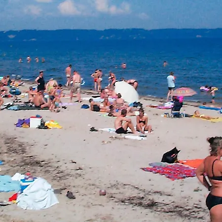 Modern Retreat By Water - By Traum Semesterbostad