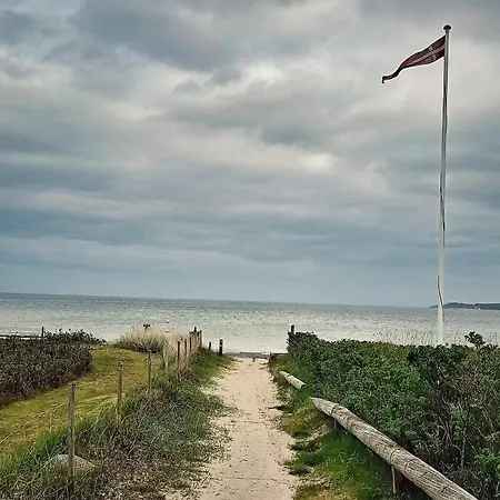 Semesterbostad Modern Retreat By Water - By Traum