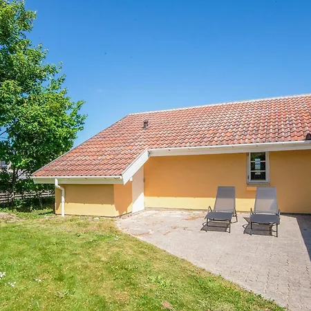 4 Star In Borkop Egeskov